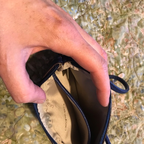 Calvin Klein wristlet - Picture 2 of 4